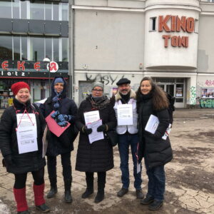 Das Team des Bezirksverbands Pankow auf dem Antonplatz