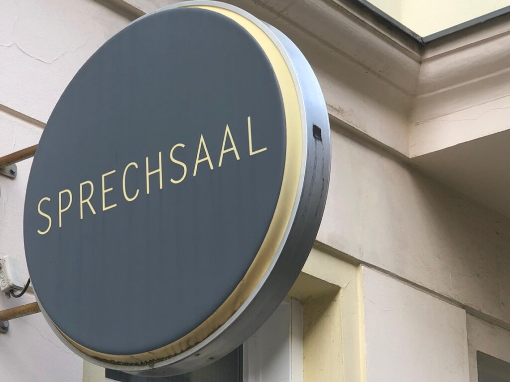 Schild Sprechsaal